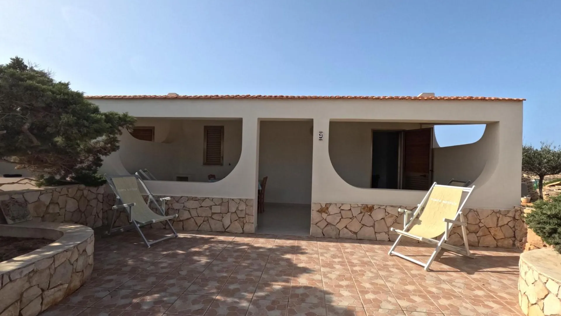 Residence Punta Sottile Lampedusa 150 Mt Dalla Spiaggia Cala Francese Apart Otel