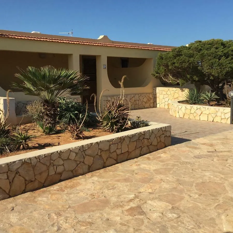 Residence Punta Sottile Lampedusa 150 Mt Dalla Spiaggia Cala Francese İtalya