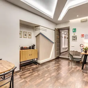 spagna-boutique-suites.it-romehotels.com/