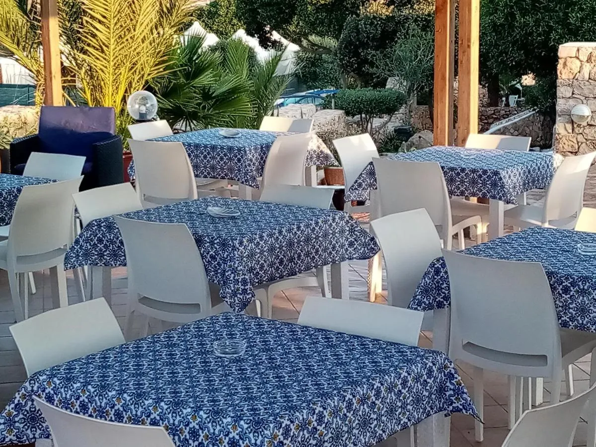 Residence Punta Sottile Lampedusa 150 Mt Dalla Spiaggia Cala Francese